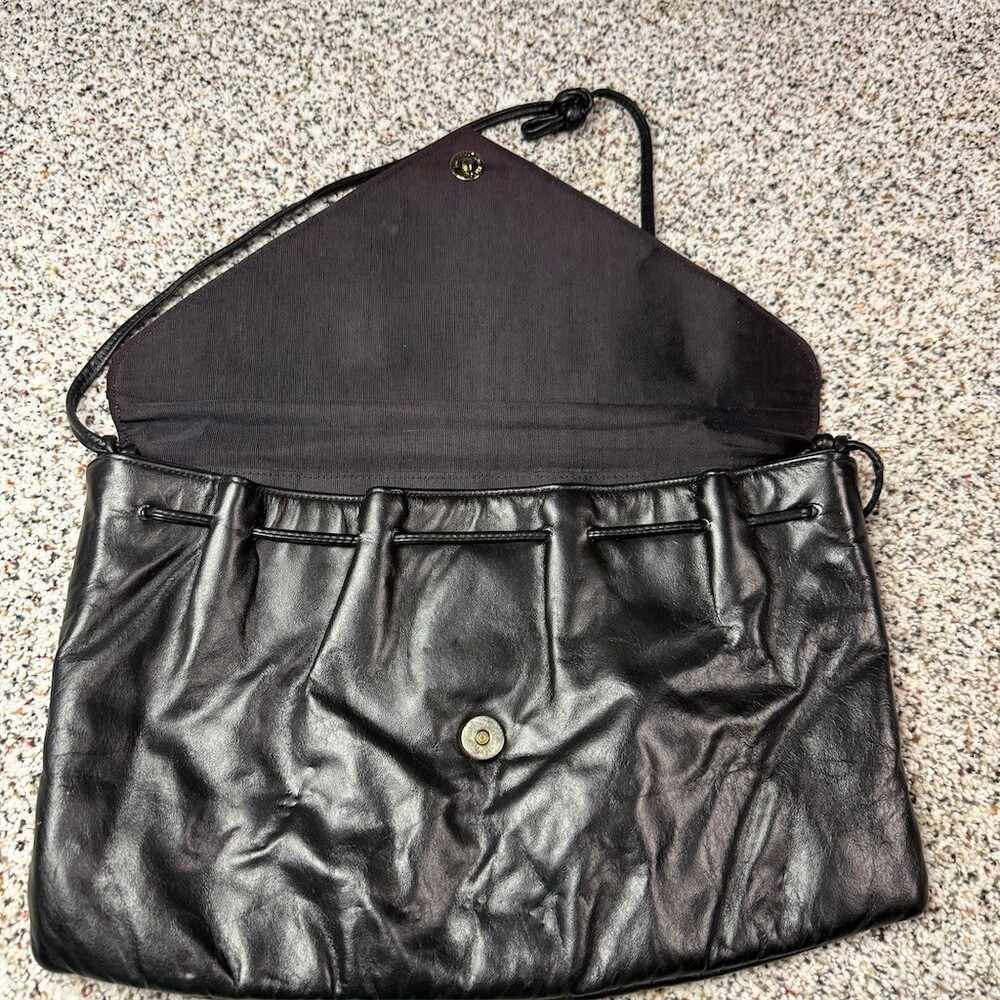 Mardane Black Leather Clutch Shoulder Bag Drawstring Top Gold Tone Womens